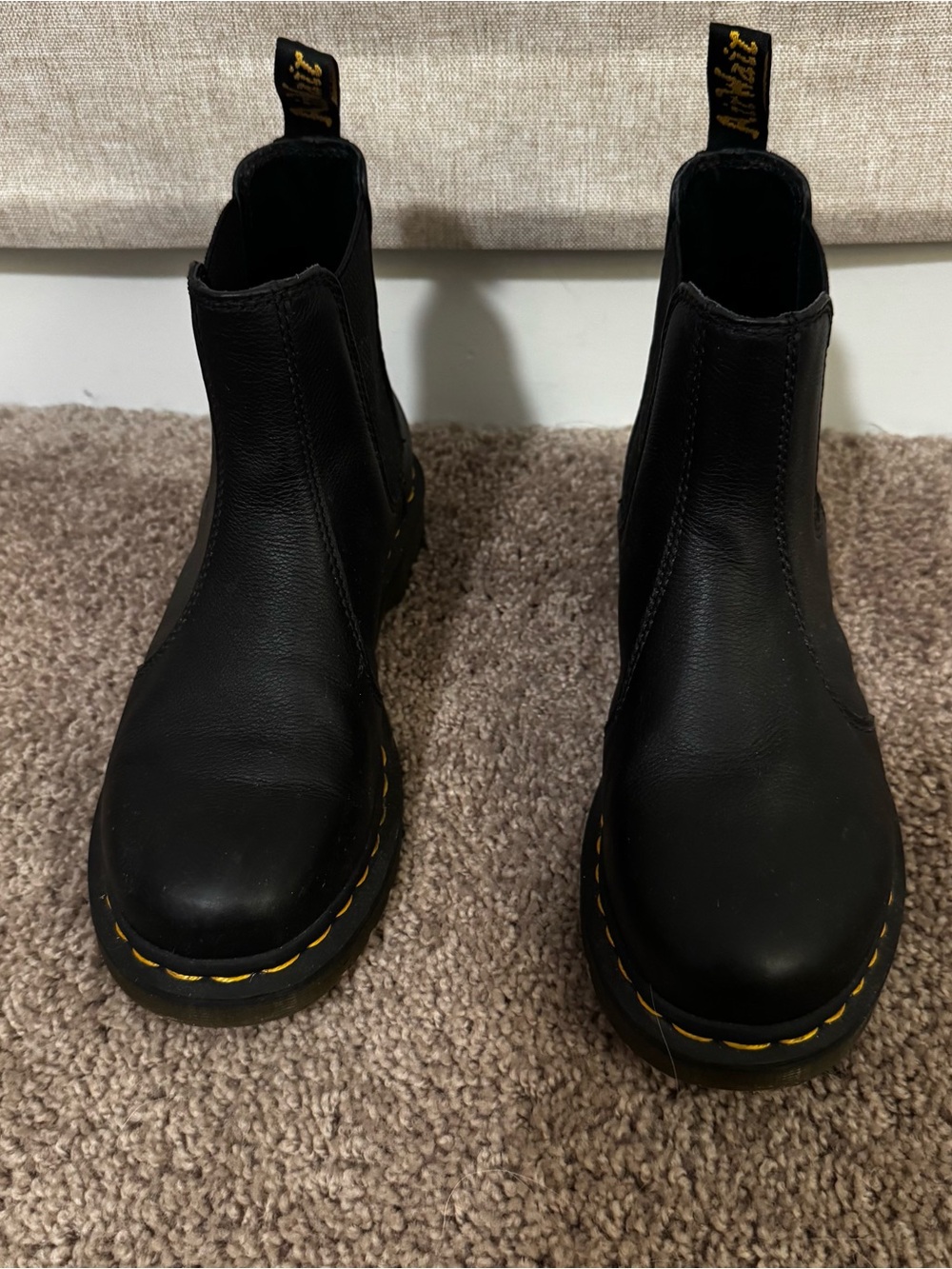 Dr Marten 2976 Virginia Leather Chelsea Boots